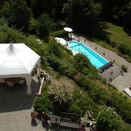 Le Moulin Des Farges Bed & Breakfast Meymac Exterior photo