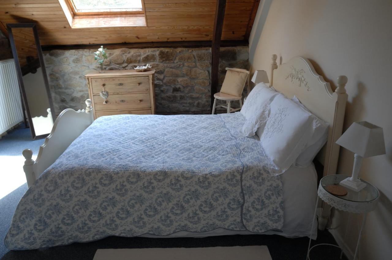 Le Moulin Des Farges Bed & Breakfast Meymac Exterior photo