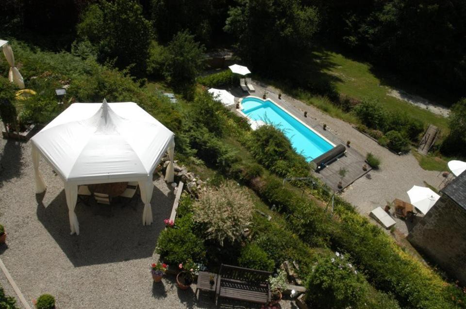 Le Moulin Des Farges Bed & Breakfast Meymac Exterior photo