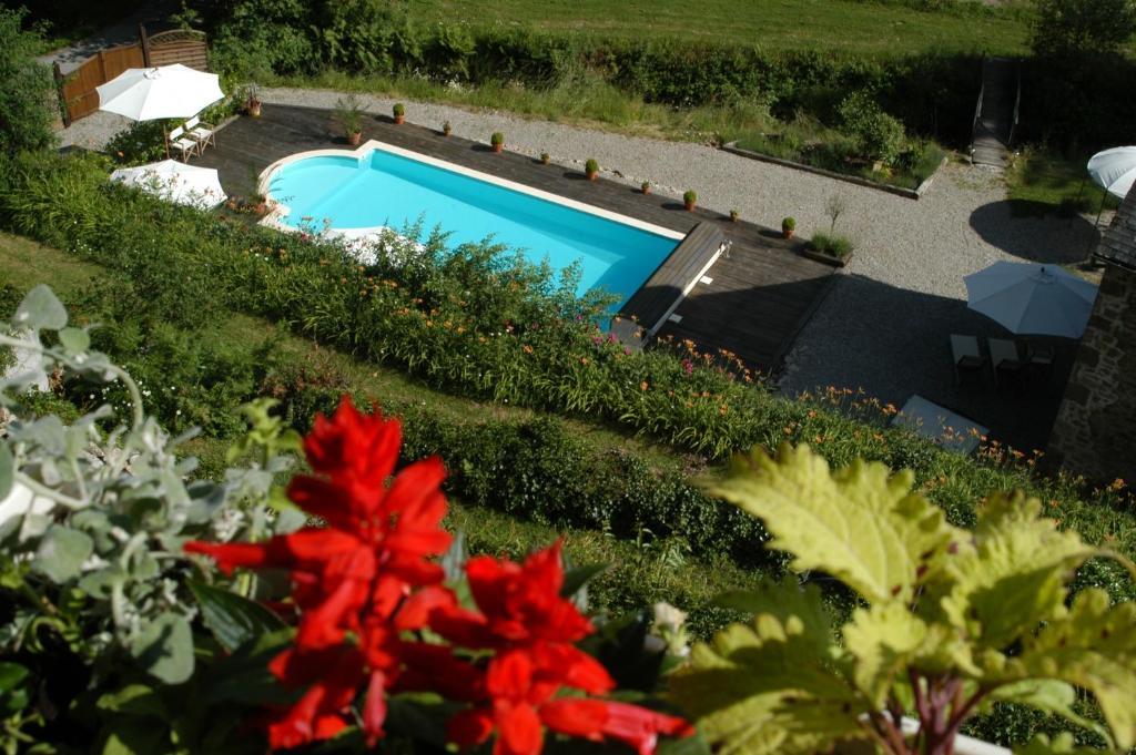 Le Moulin Des Farges Bed & Breakfast Meymac Exterior photo
