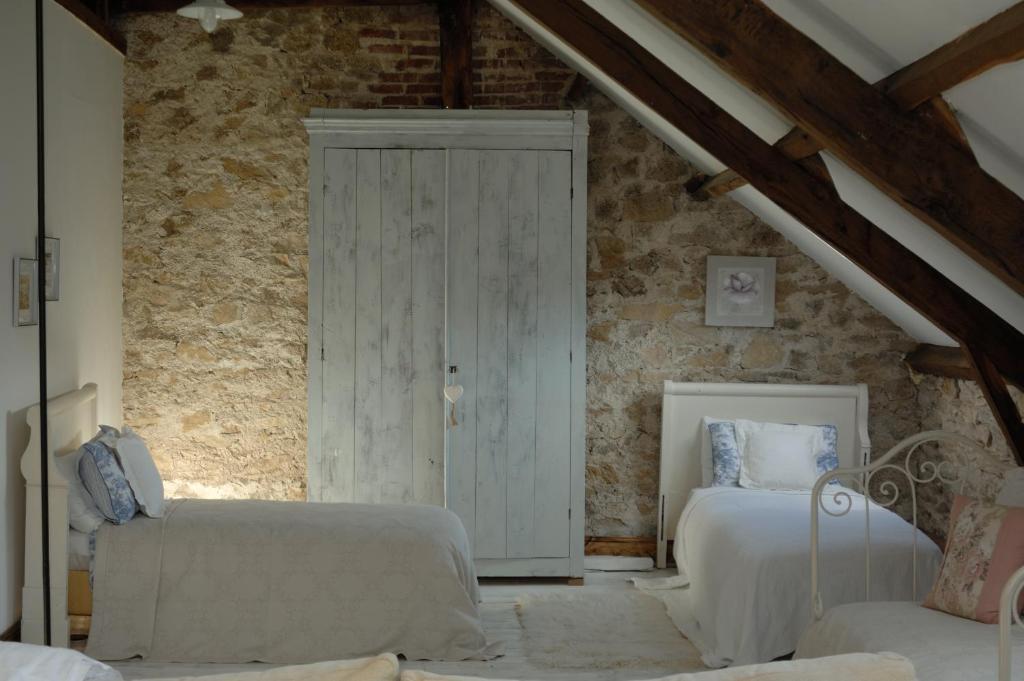 Le Moulin Des Farges Bed & Breakfast Meymac Room photo