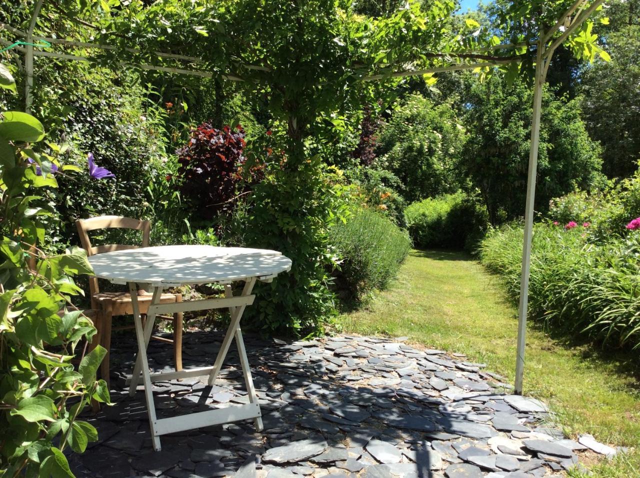 Le Moulin Des Farges Bed & Breakfast Meymac Exterior photo